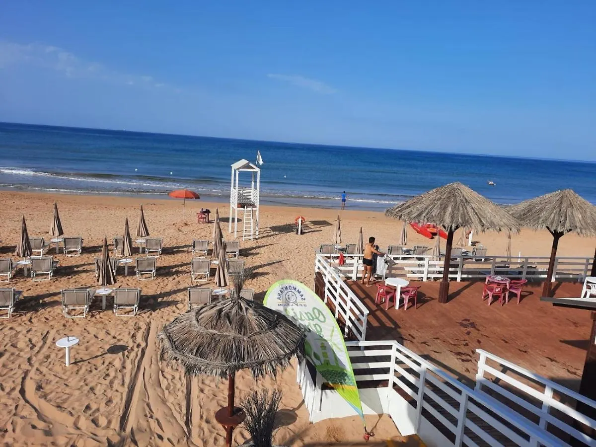 הוילה Cava dʼAliga Covo Dei Marinai 0*,